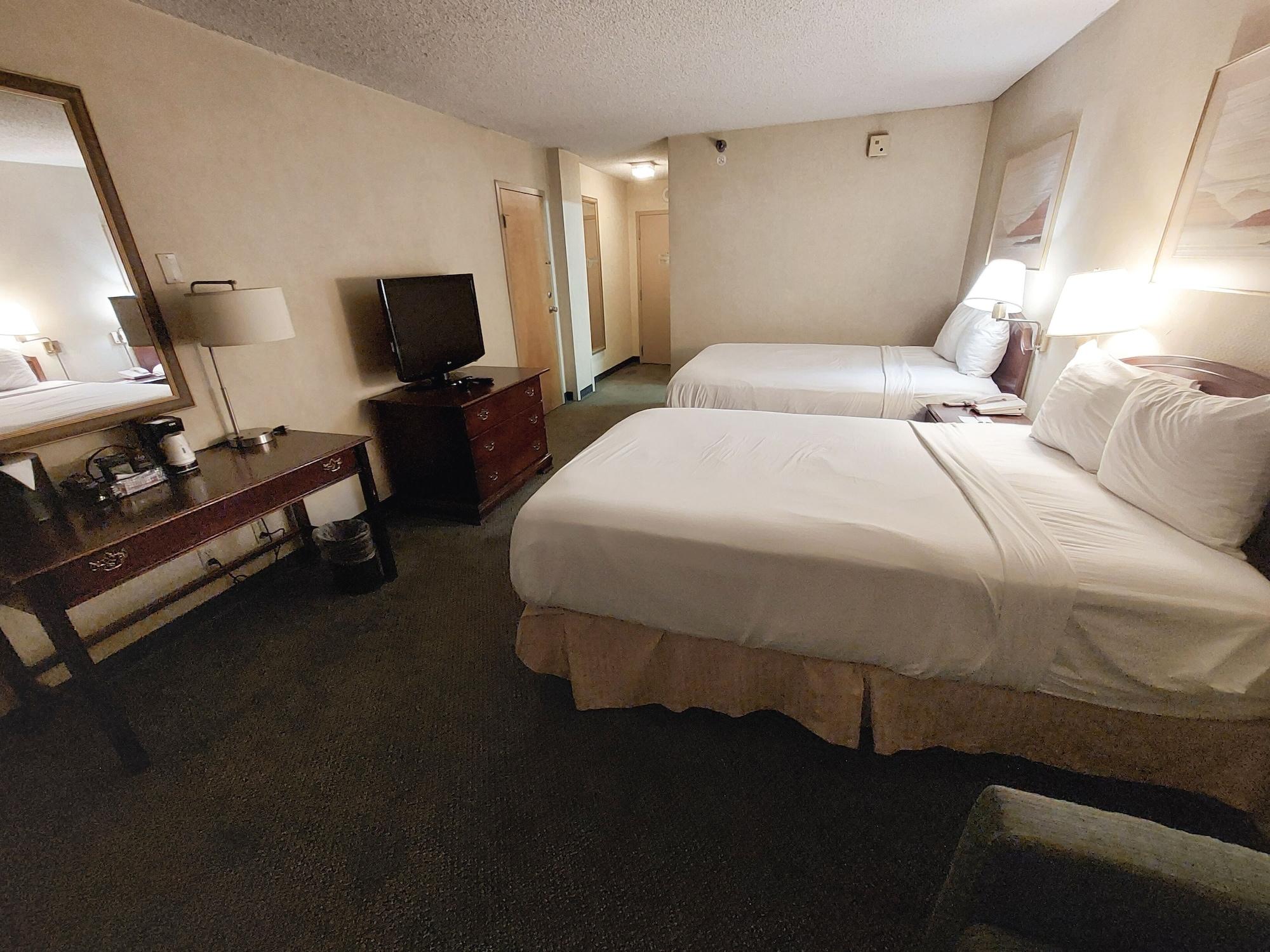 Ramada By Wyndham & Casino Reno