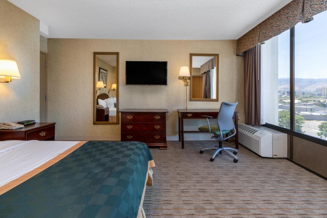 Hotel Ramada By Wyndham & Casino Reno