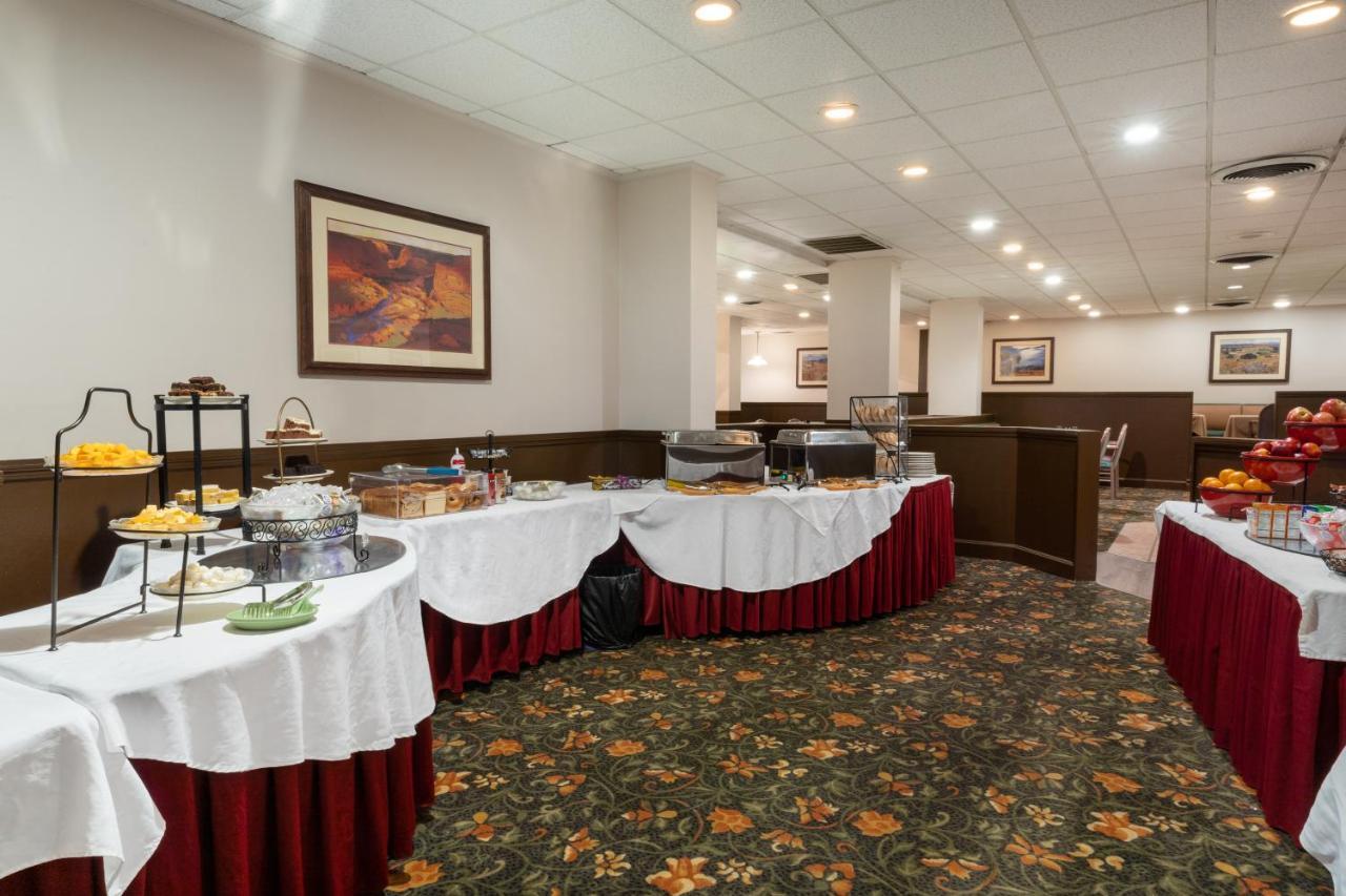 Hotel Ramada By Wyndham & Casino Reno