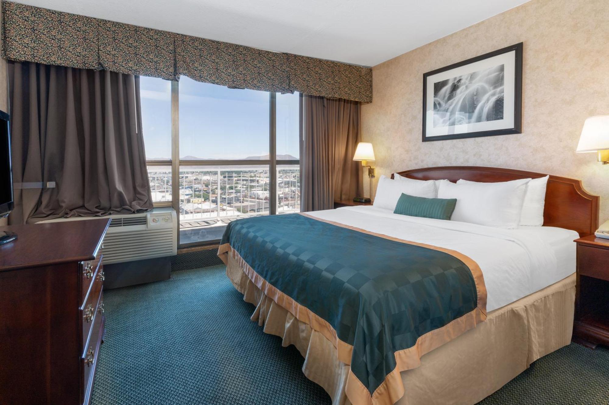 Hotel Ramada By Wyndham & Casino