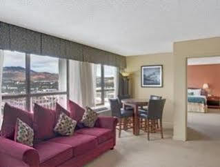 Hotel Ramada By Wyndham & Casino 2*